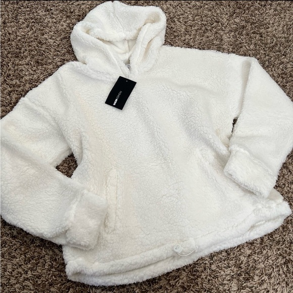 White Faux Fur Sherpa Pullover Hoodie - Picture 4 of 12